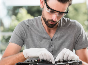 Ремонт и обслуживание ноутбуков: диагностика, замена деталей